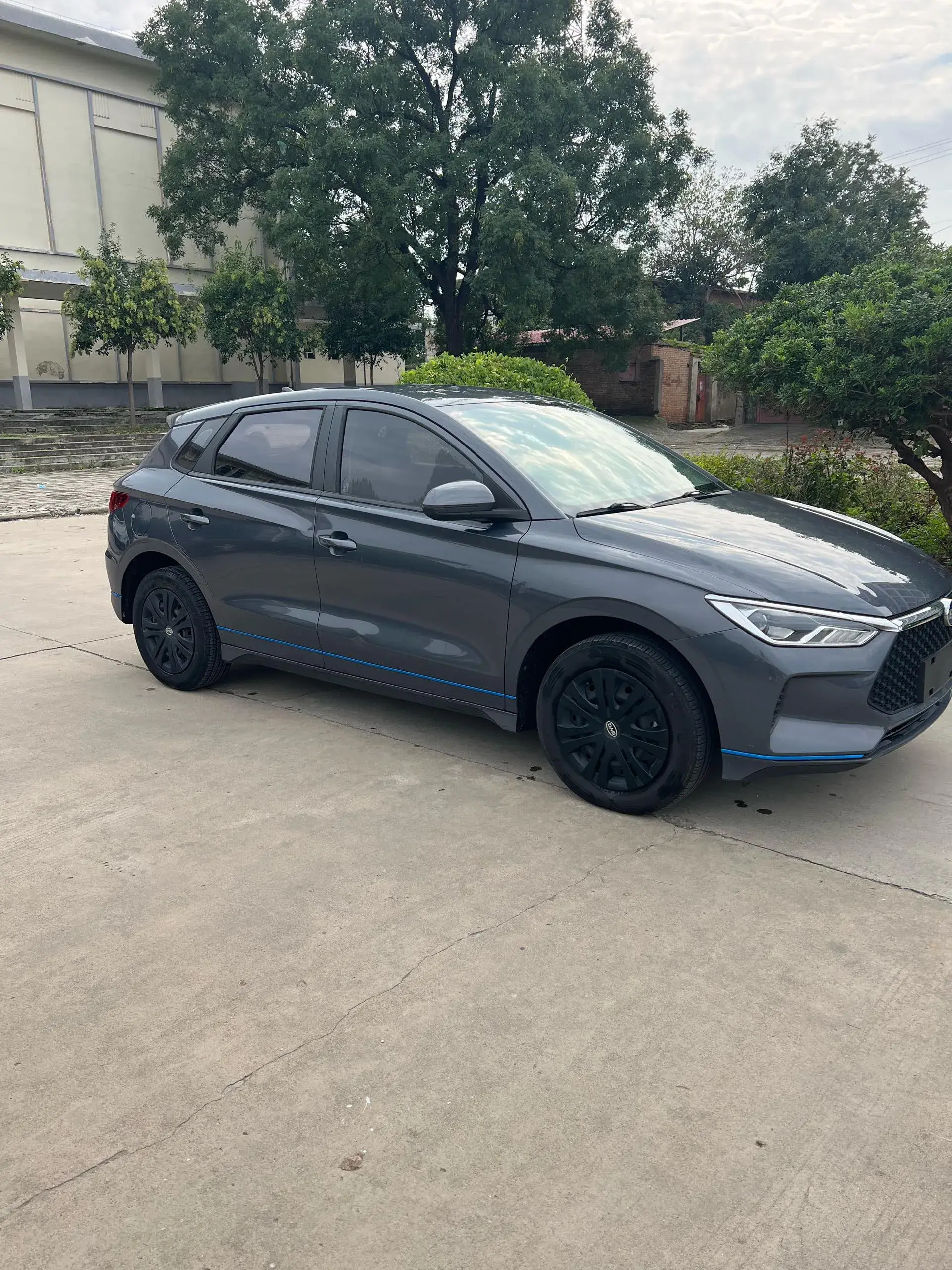 2021 BYD E2 thumbnail 3