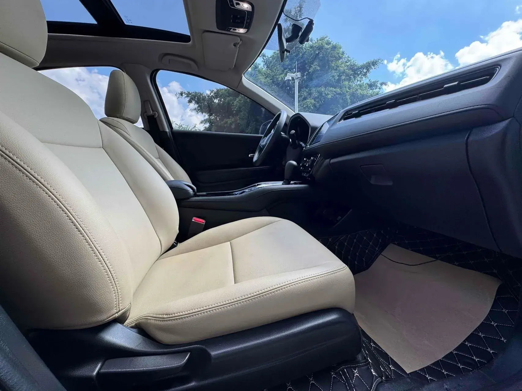 2020 HONDA FIT thumbnail 3