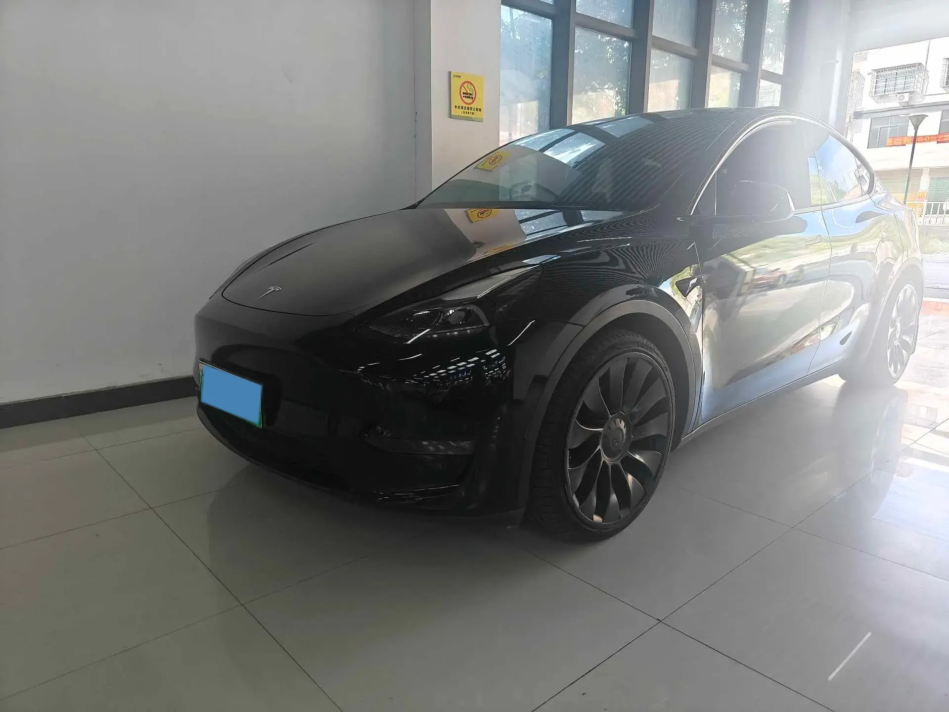 2022 TESLA MODEL view 1