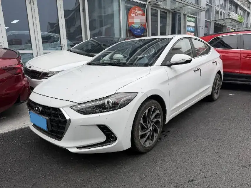 2019 HYUNDAI ELANTRA view 1