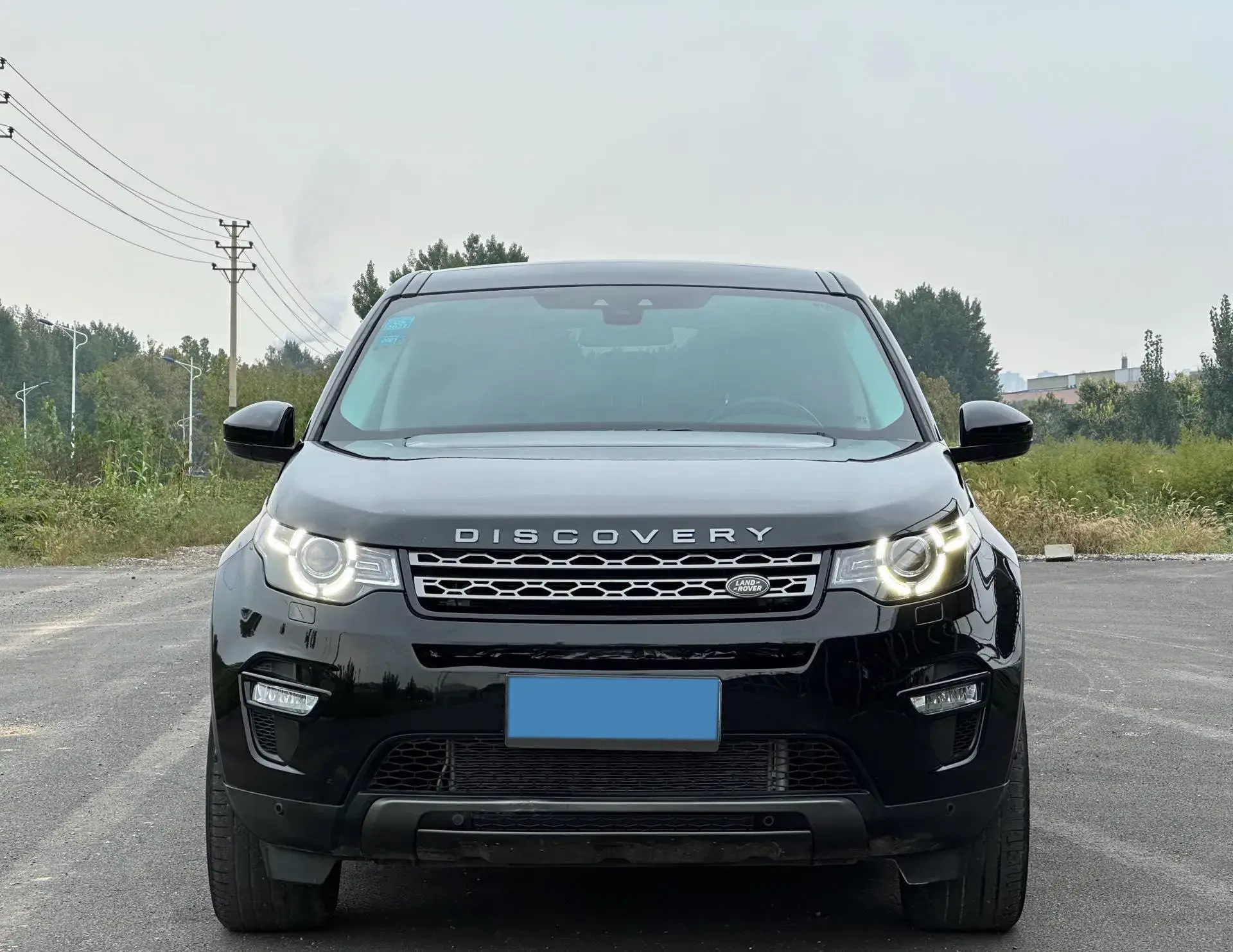 2019 LAND ROVER thumbnail 2