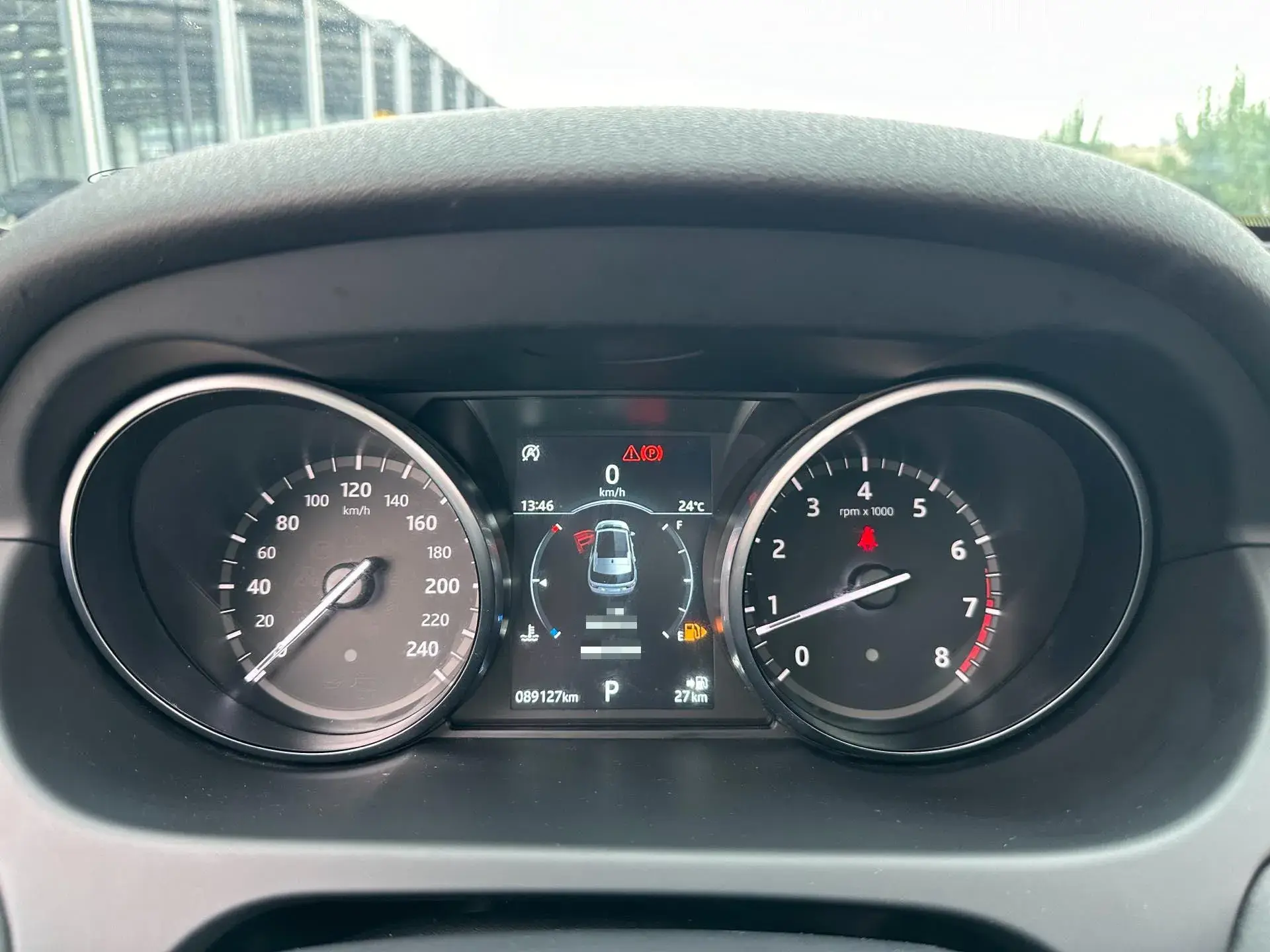 2019 LAND ROVER thumbnail 4