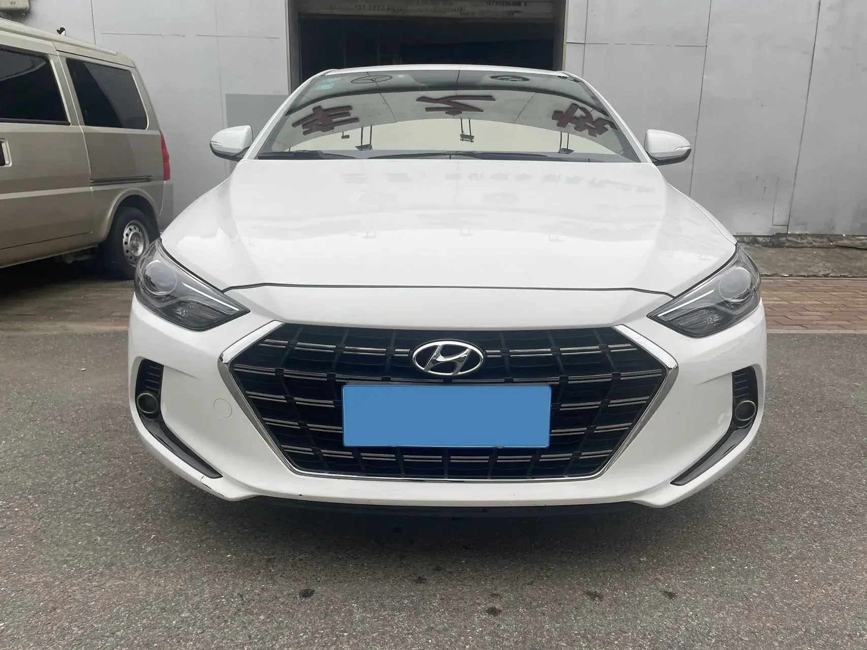 2019 HYUNDAI ELANTRA thumbnail 2