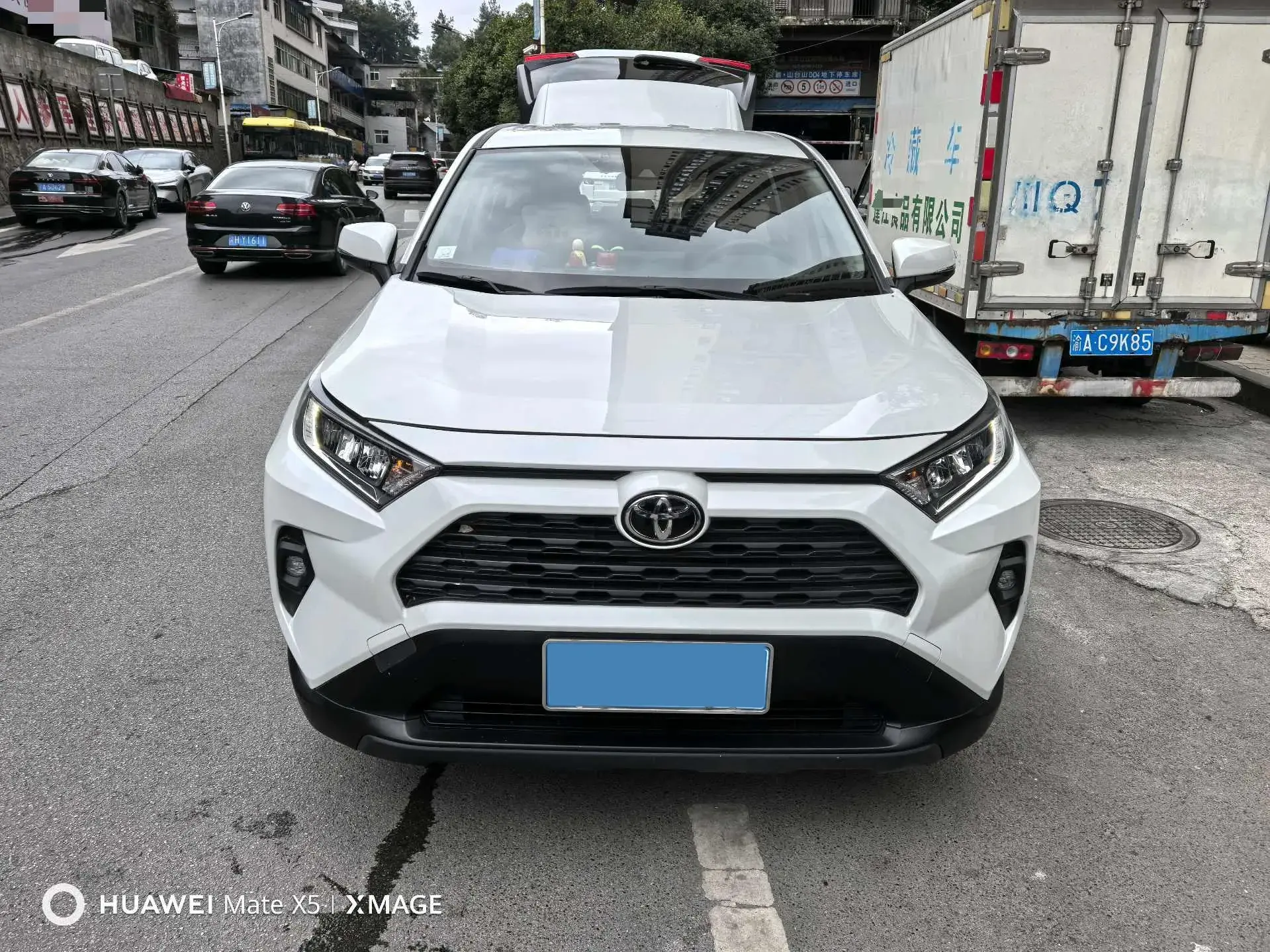 2023 TOYOTA RAV4 thumbnail 2