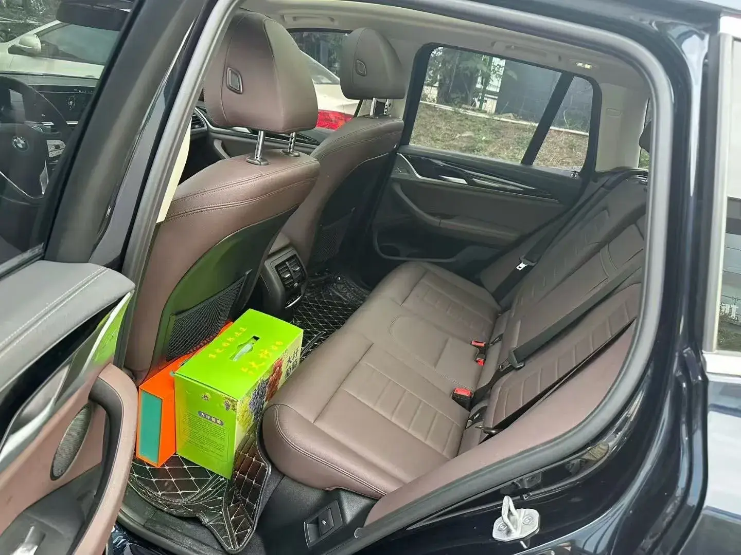 2022 BMW IX3 thumbnail 3