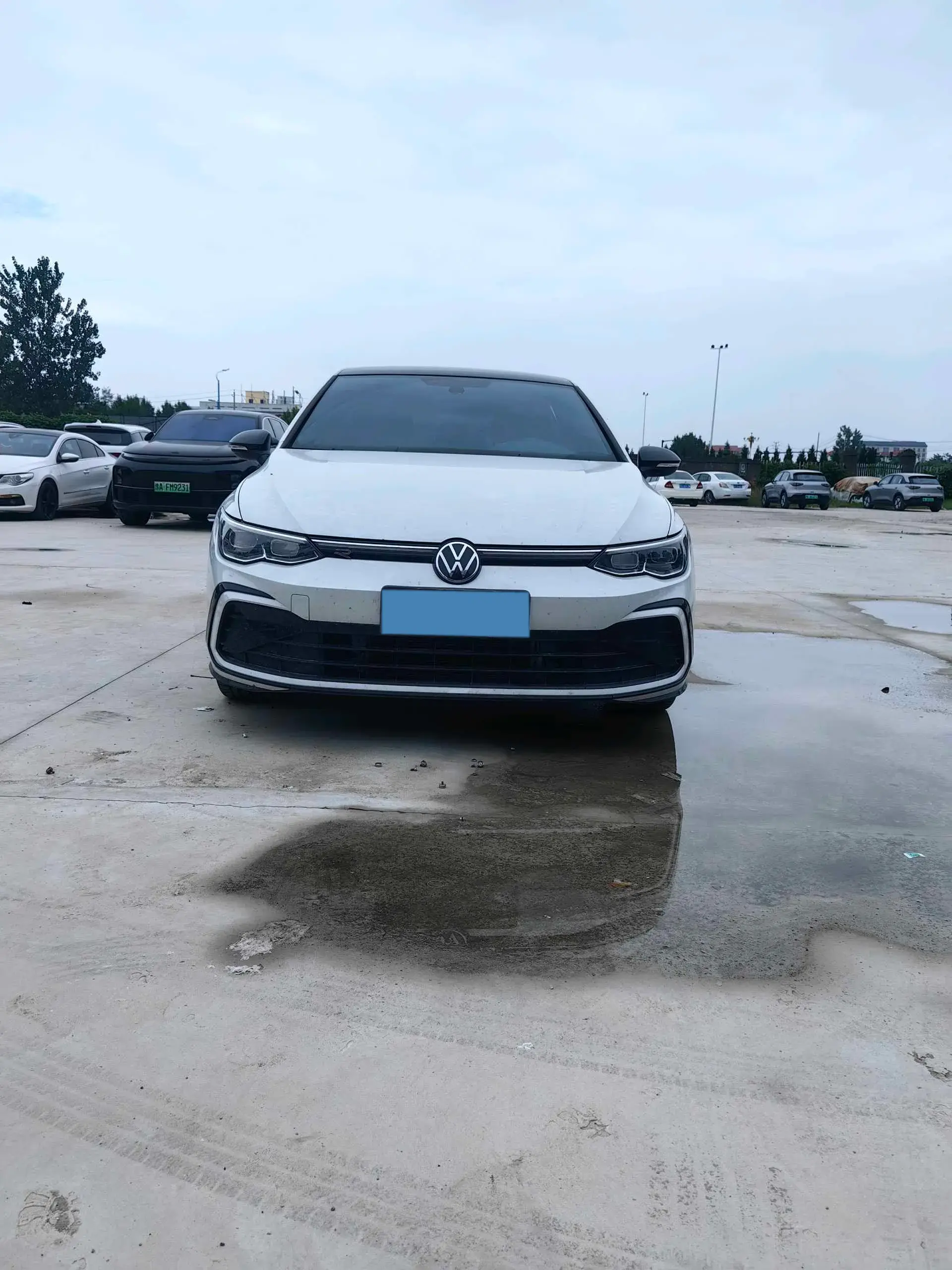 2023 VOLKSWAGEN GOLF thumbnail 2