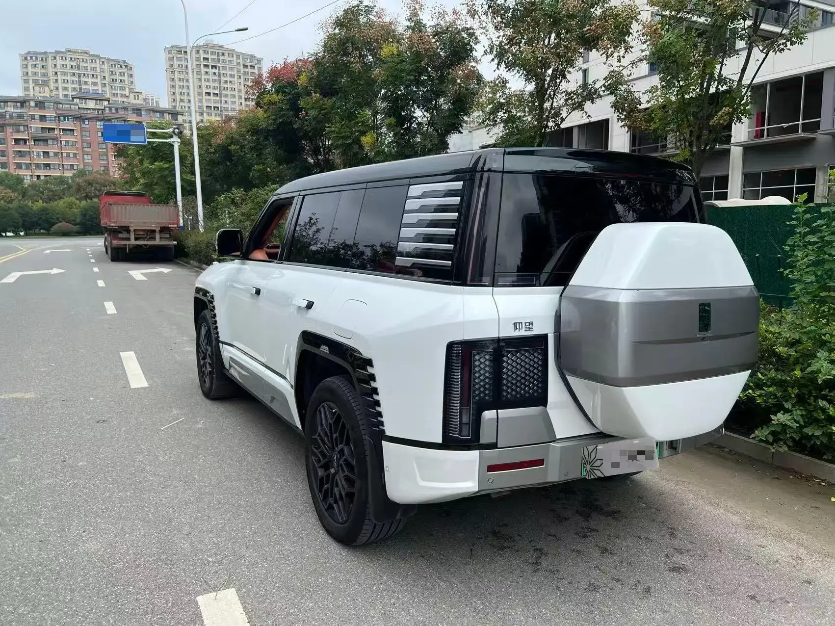 2023 YANGWANG U8 thumbnail 2