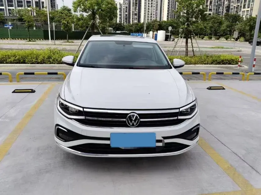 2023 VOLKSWAGEN BORA thumbnail 3