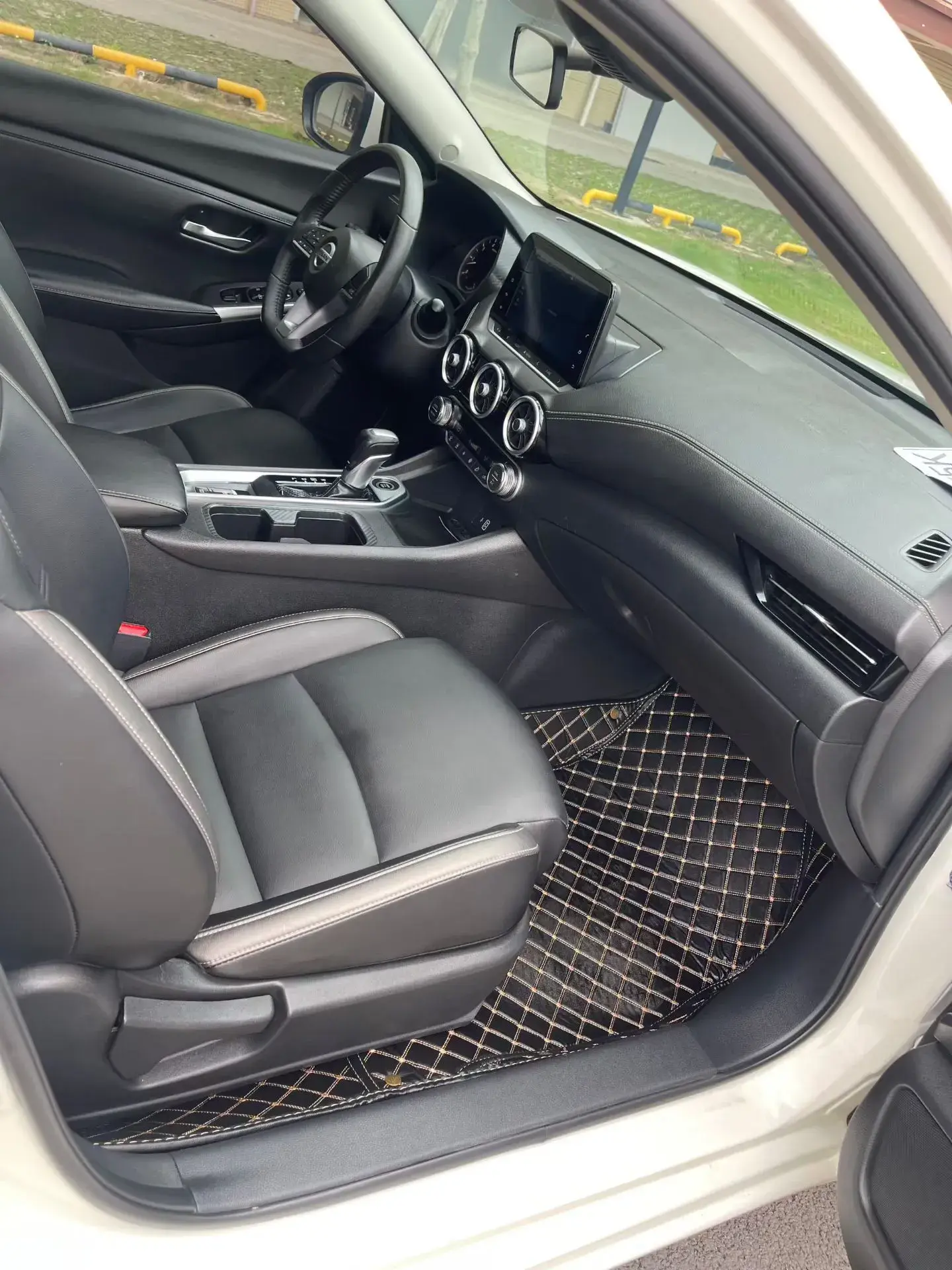 2022 NISSAN SYLPHY thumbnail 4