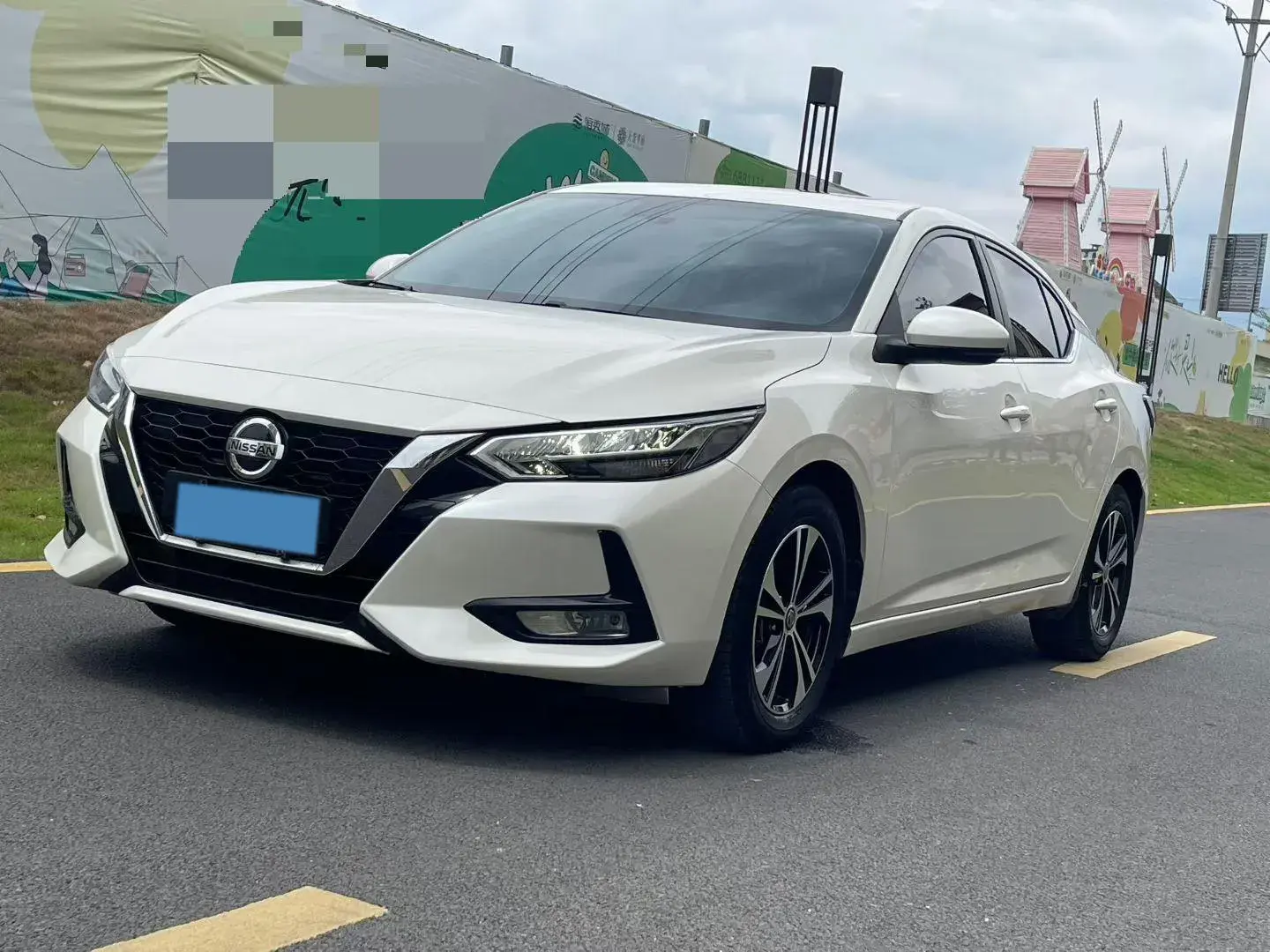 2022 NISSAN SYLPHY view 1