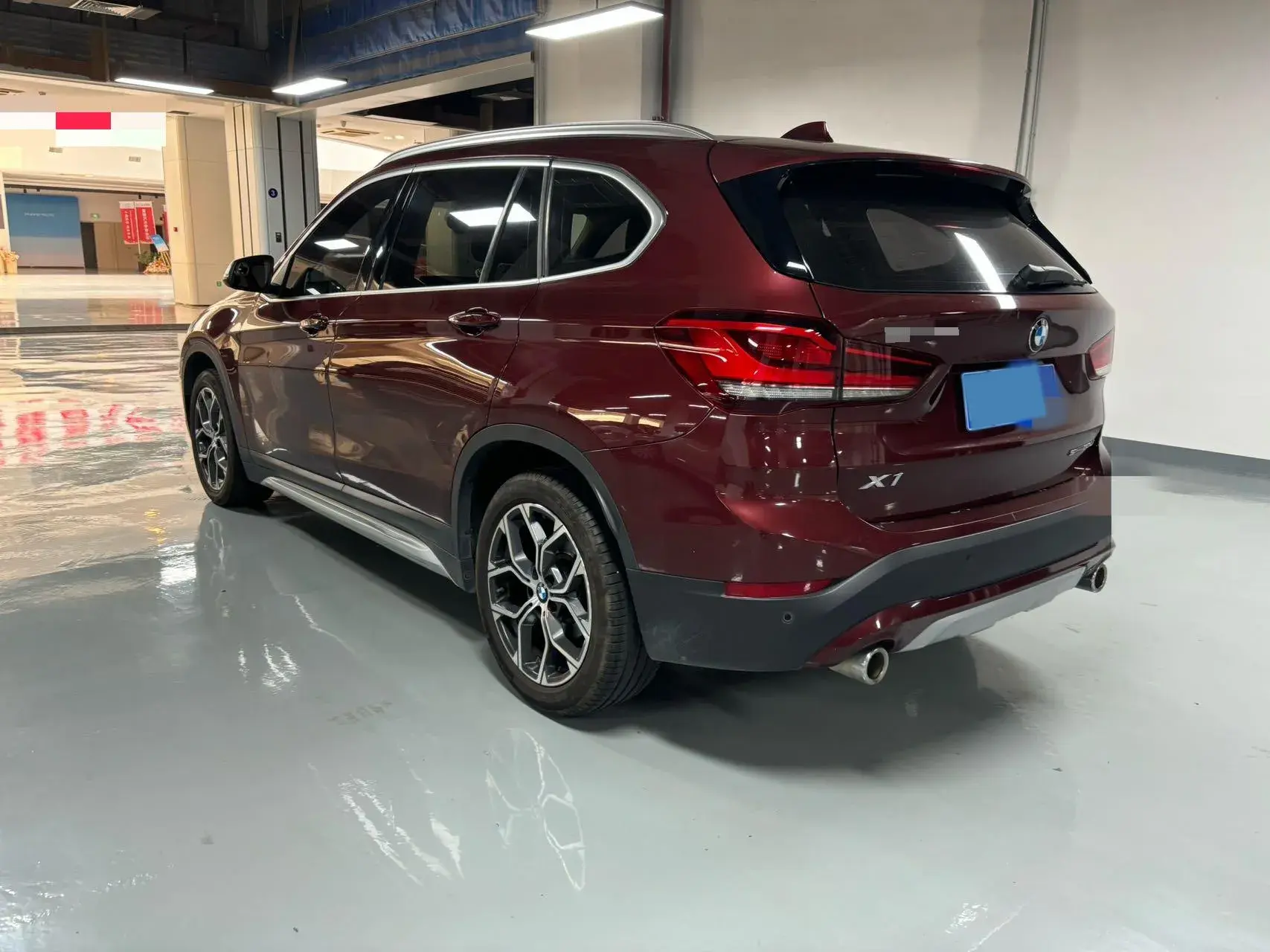 2022 BMW X1 thumbnail 3