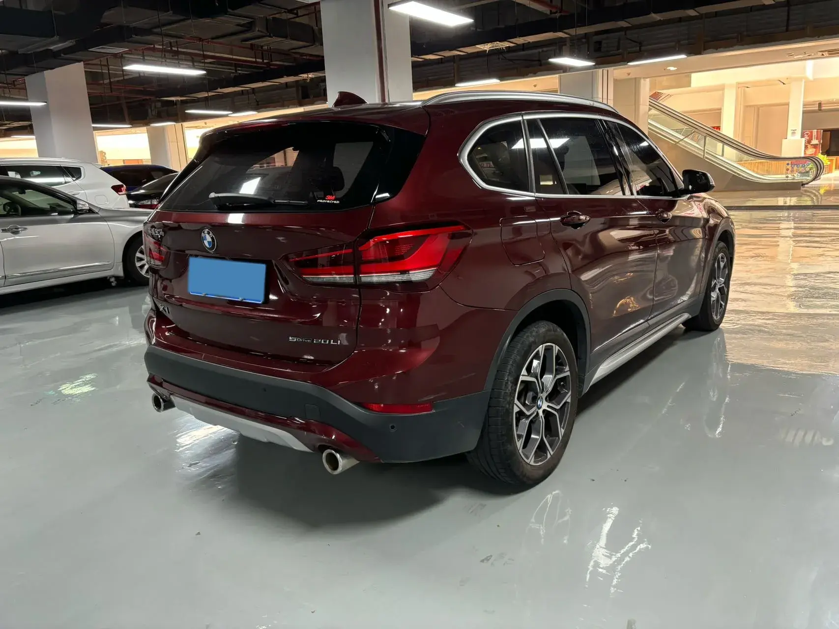 2022 BMW X1 thumbnail 4
