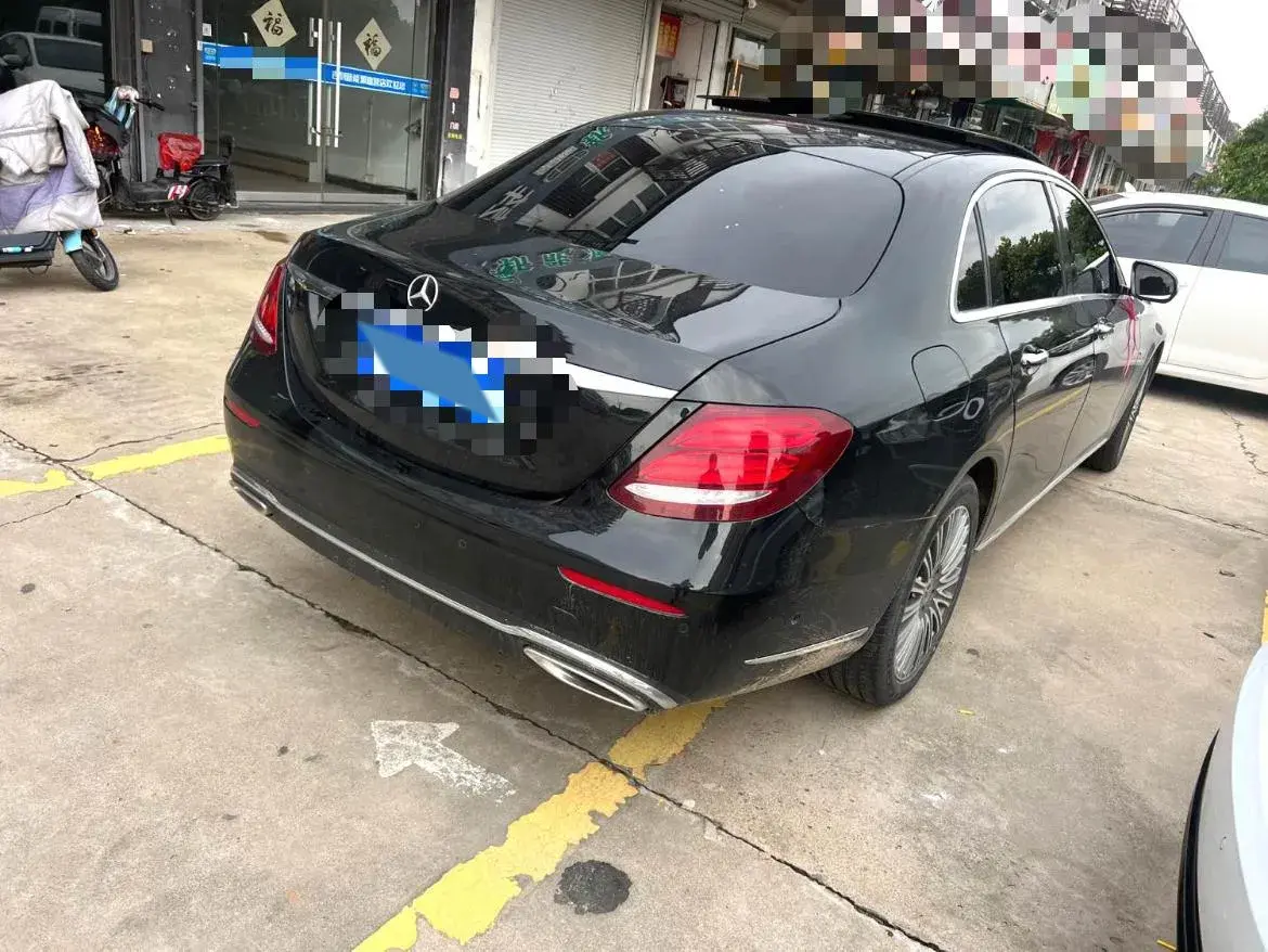 2020 MERCEDES-BENZ E thumbnail 3