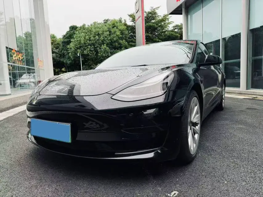 2021 TESLA MODEL view 1