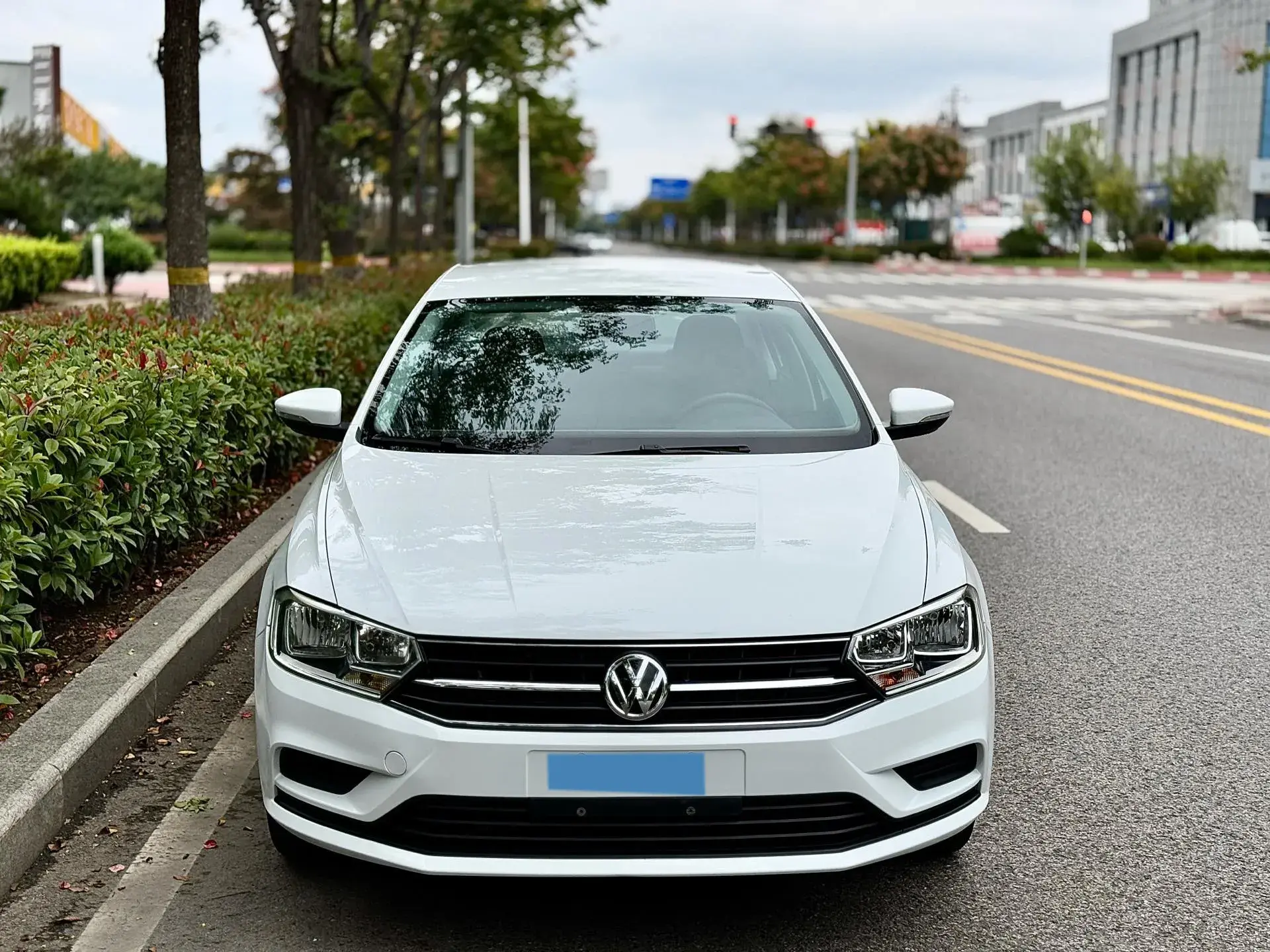 2019 VOLKSWAGEN BORA thumbnail 3