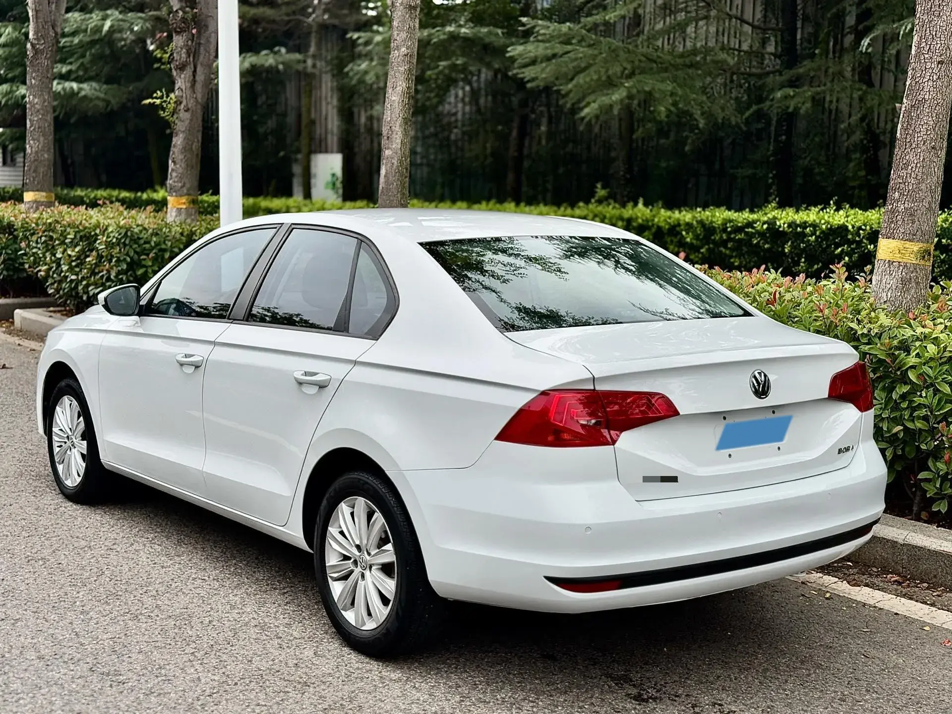 2019 VOLKSWAGEN BORA thumbnail 4