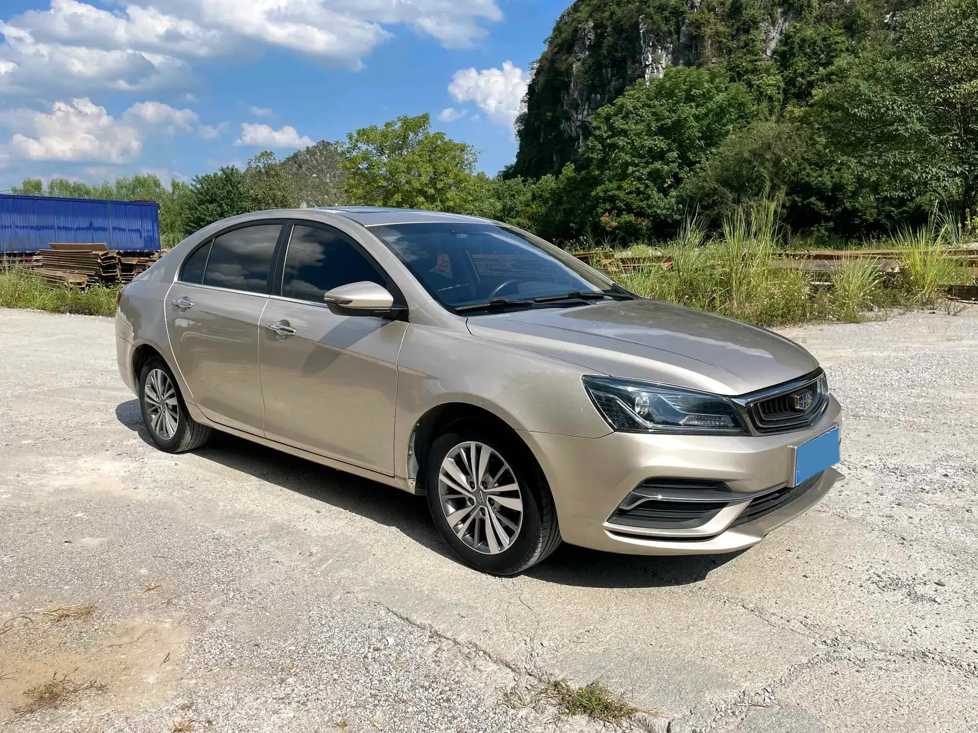 2018 GEELY EMGRAND thumbnail 4