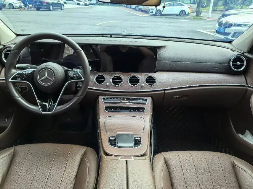 2023 MERCEDES-BENZ E thumbnail 4