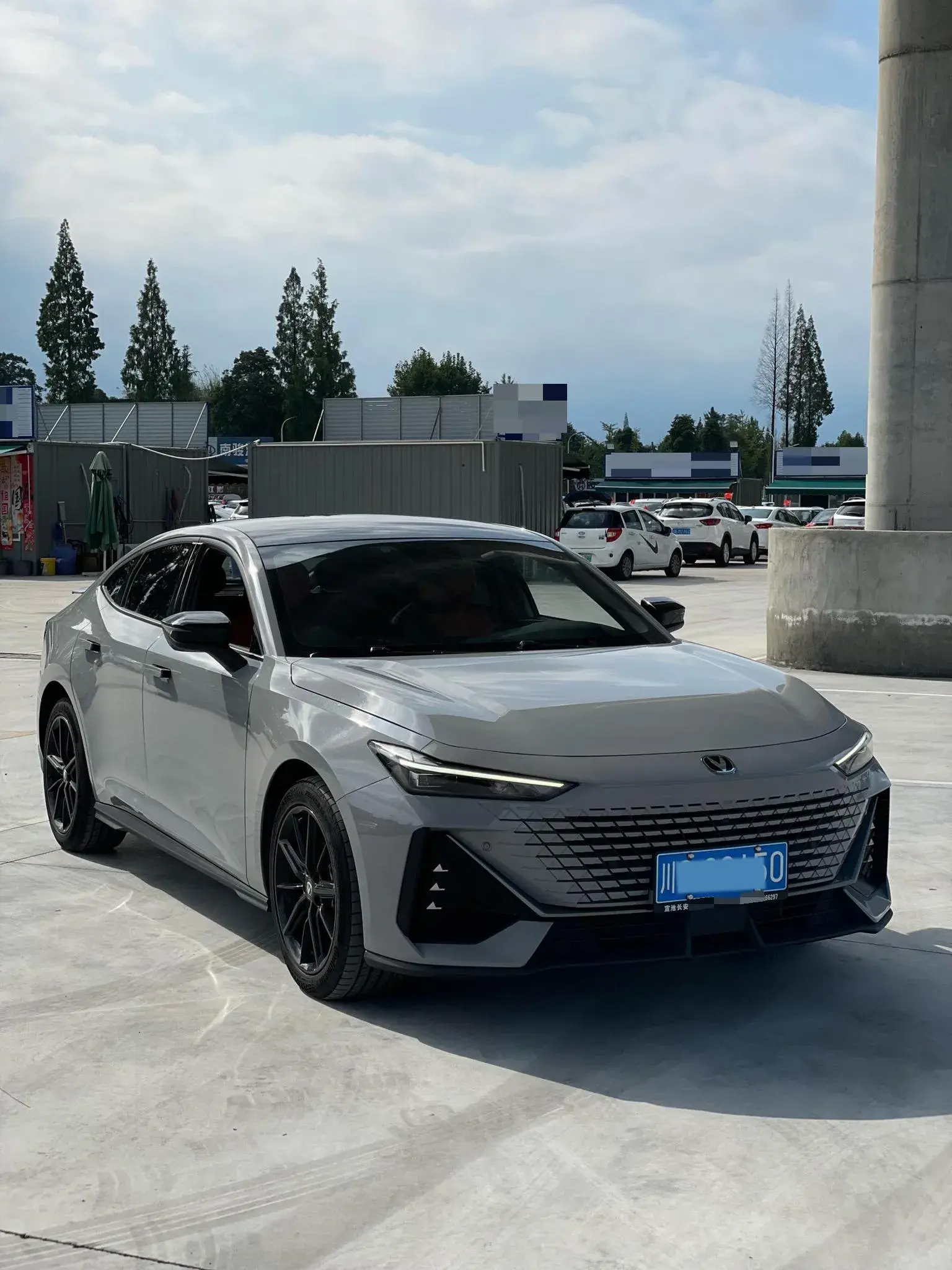 2022 CHANGAN UNI-V thumbnail 2