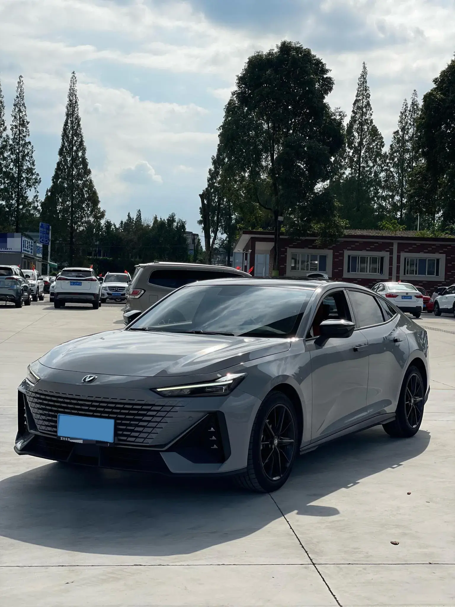 2022 CHANGAN UNI-V view 1