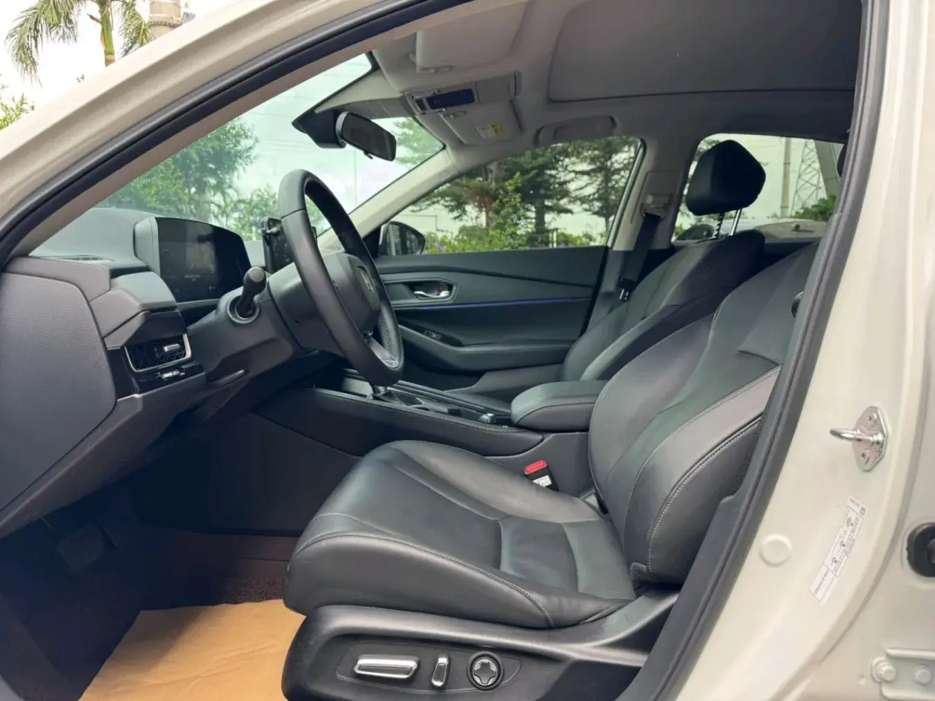 2023 HONDA INSPIRE thumbnail 4