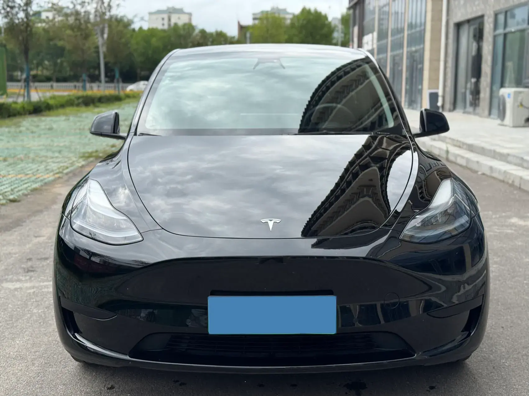 2024 TESLA MODEL thumbnail 2