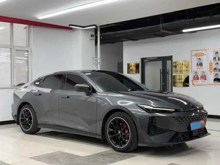 2024 CHANGAN UNI-V thumbnail 3