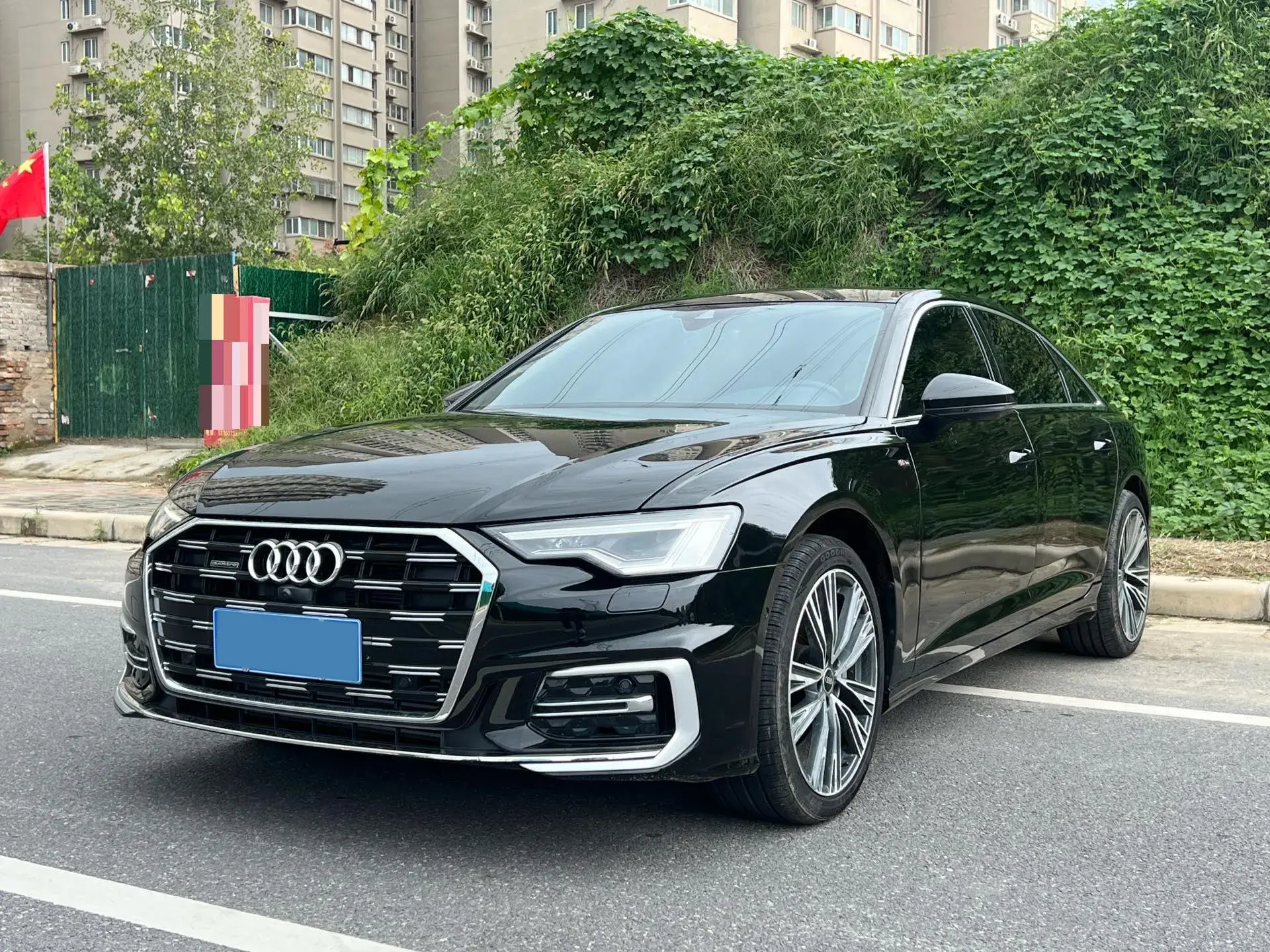 2022 AUDI A6L view 1