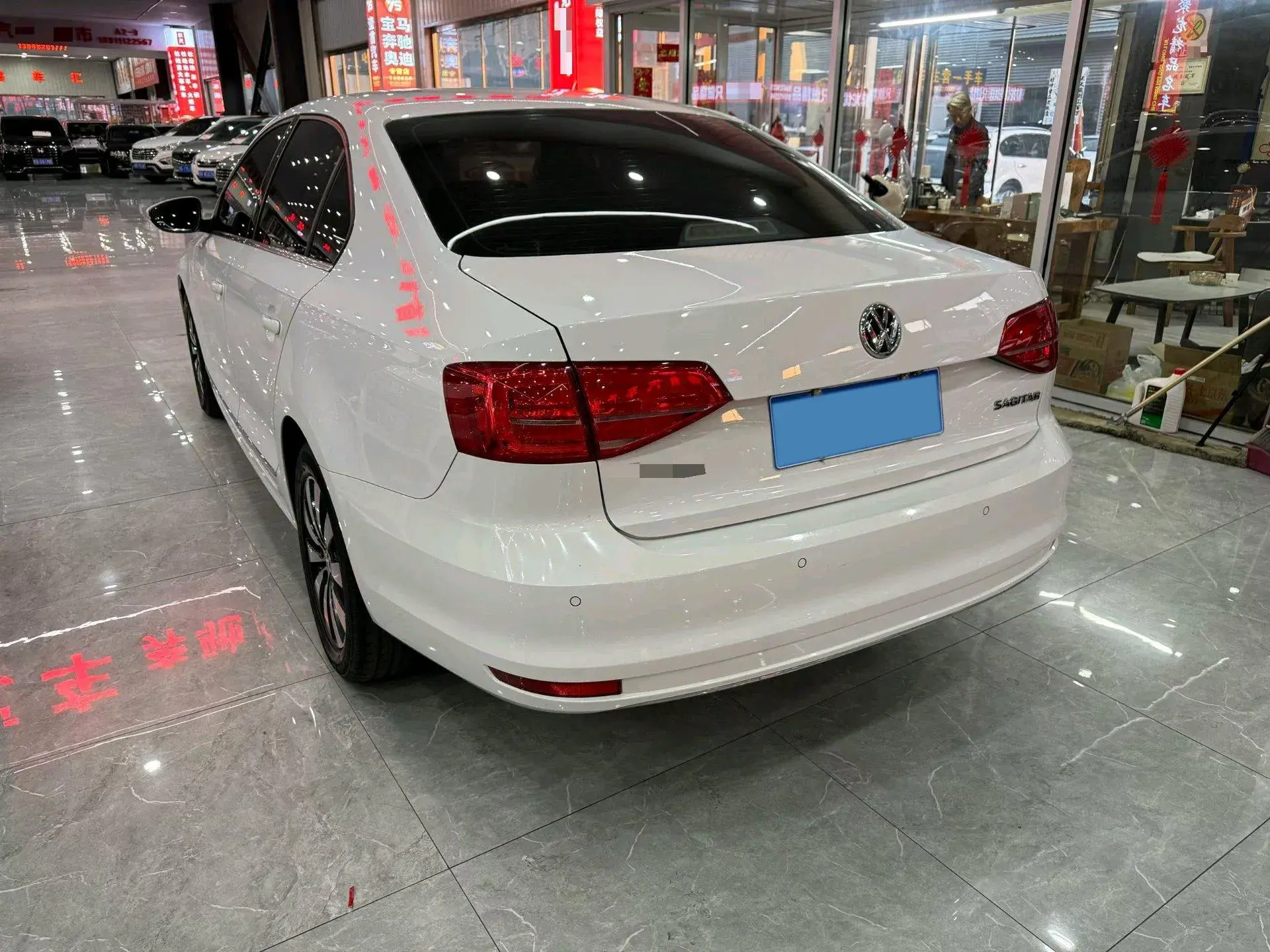 2018 VOLKSWAGEN SAGITAR thumbnail 4