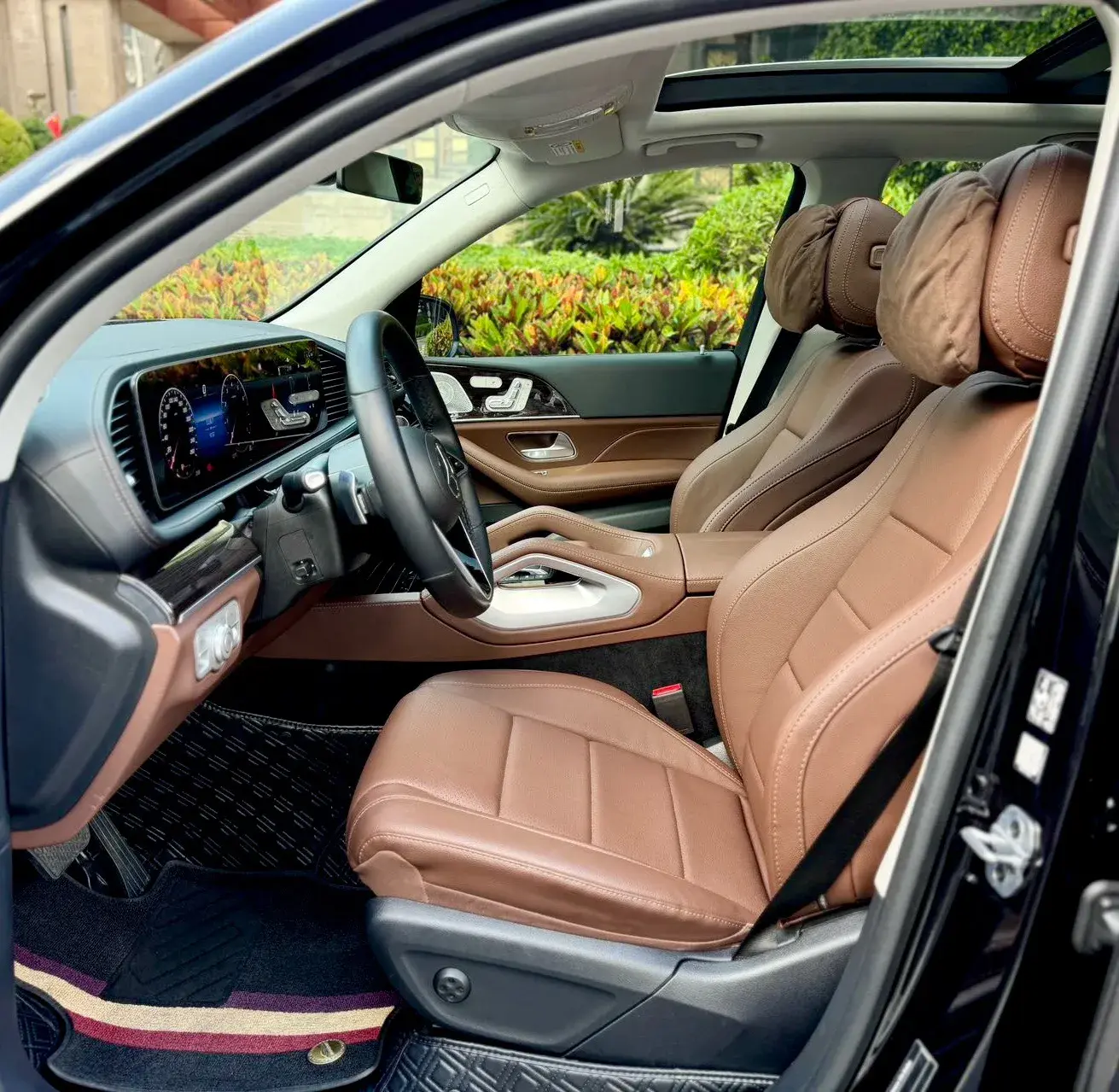 2025 MERCEDES-BENZ GLE thumbnail 4