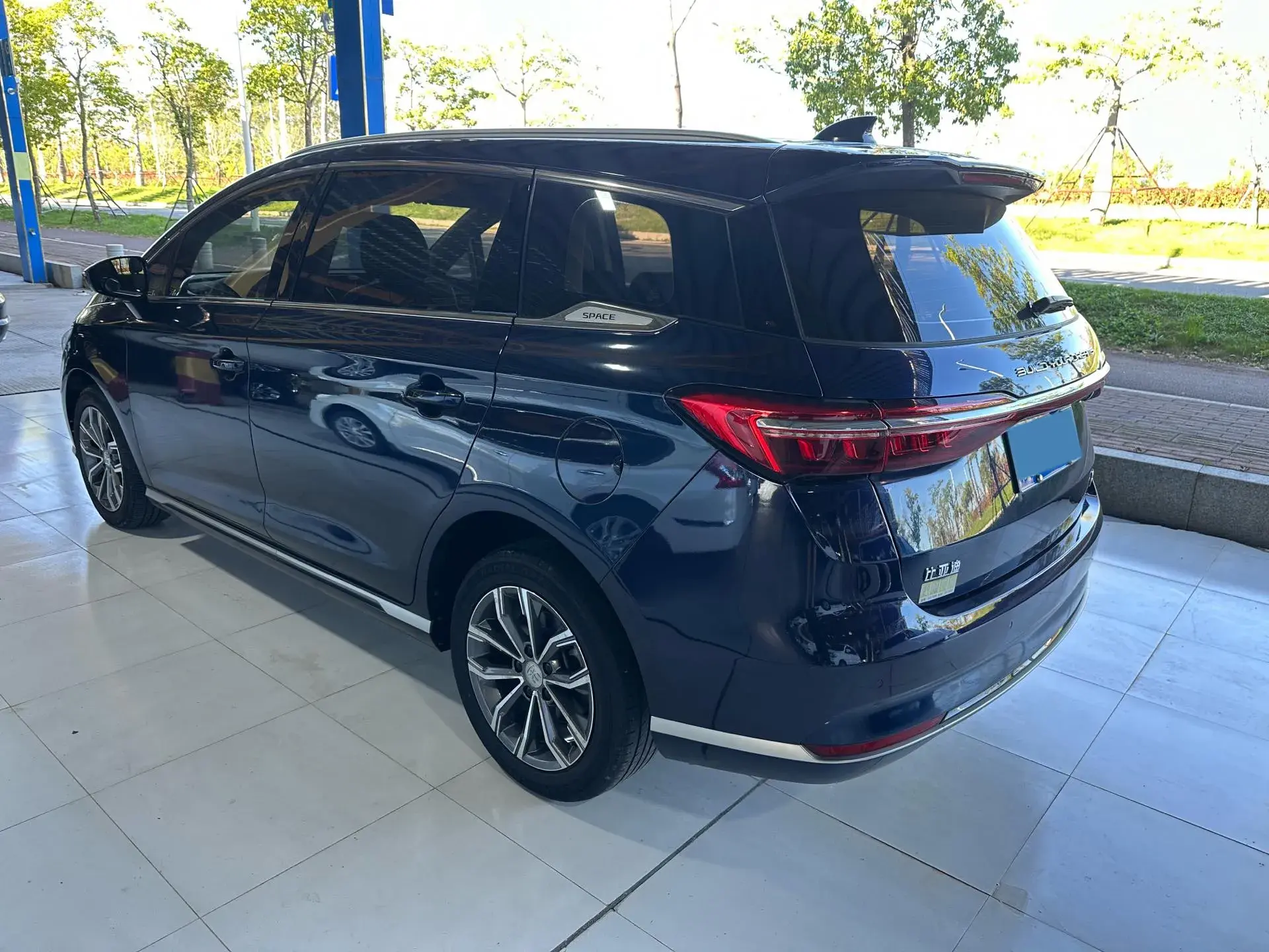 2021 BYD SONG thumbnail 3