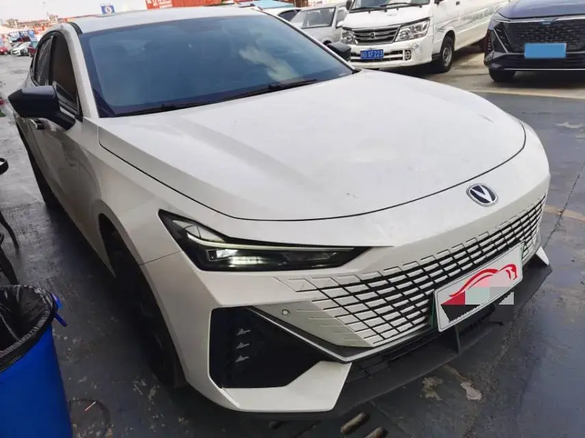 2023 CHANGAN UNI-V thumbnail 2