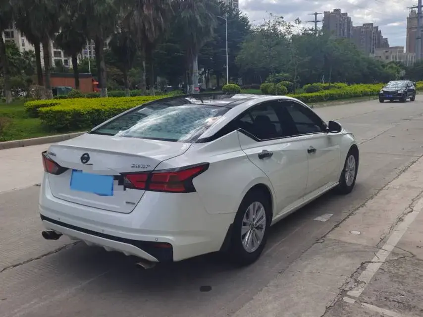 2020 NISSAN TEANA thumbnail 4