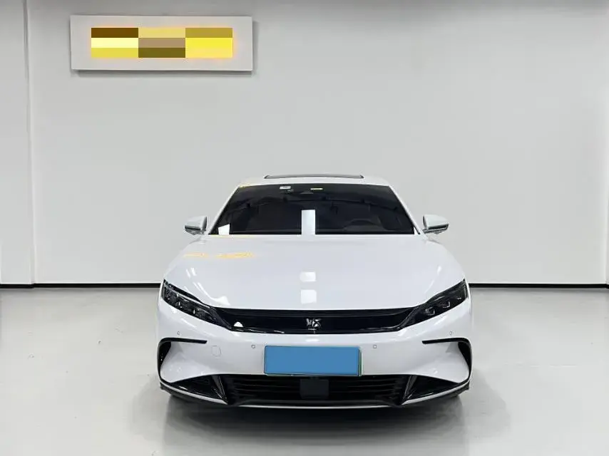 2023 BYD HAN thumbnail 3