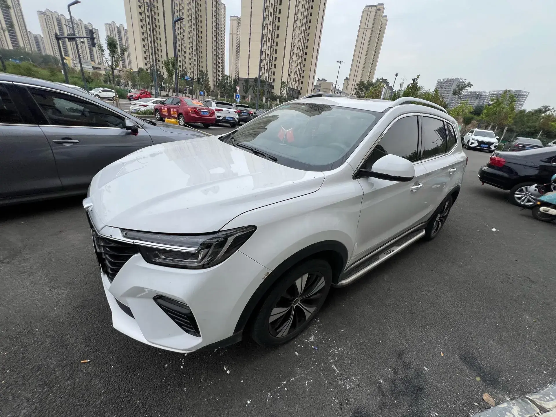 2020 ROEWE RX5 view 1