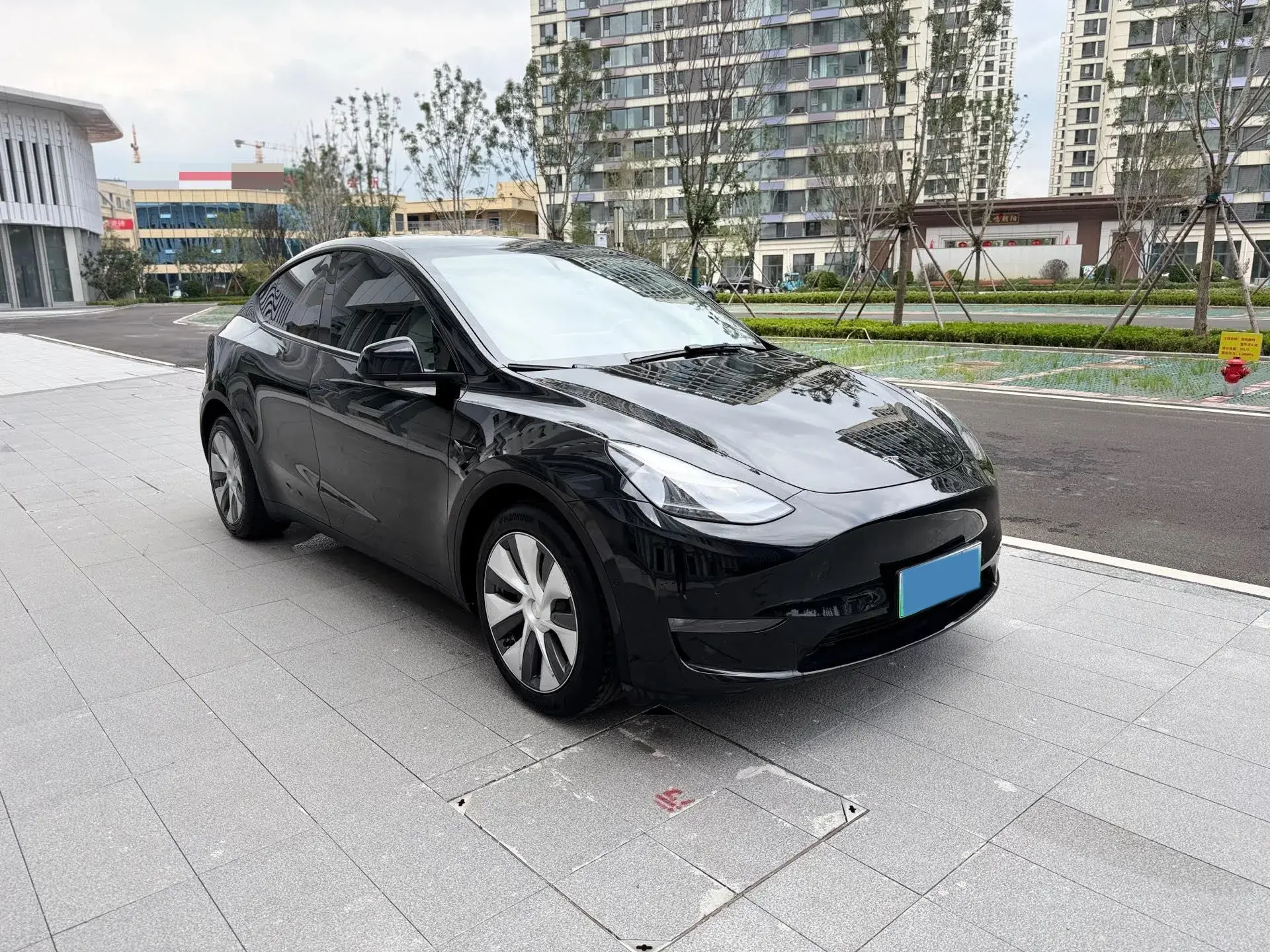 2021 TESLA MODEL thumbnail 3