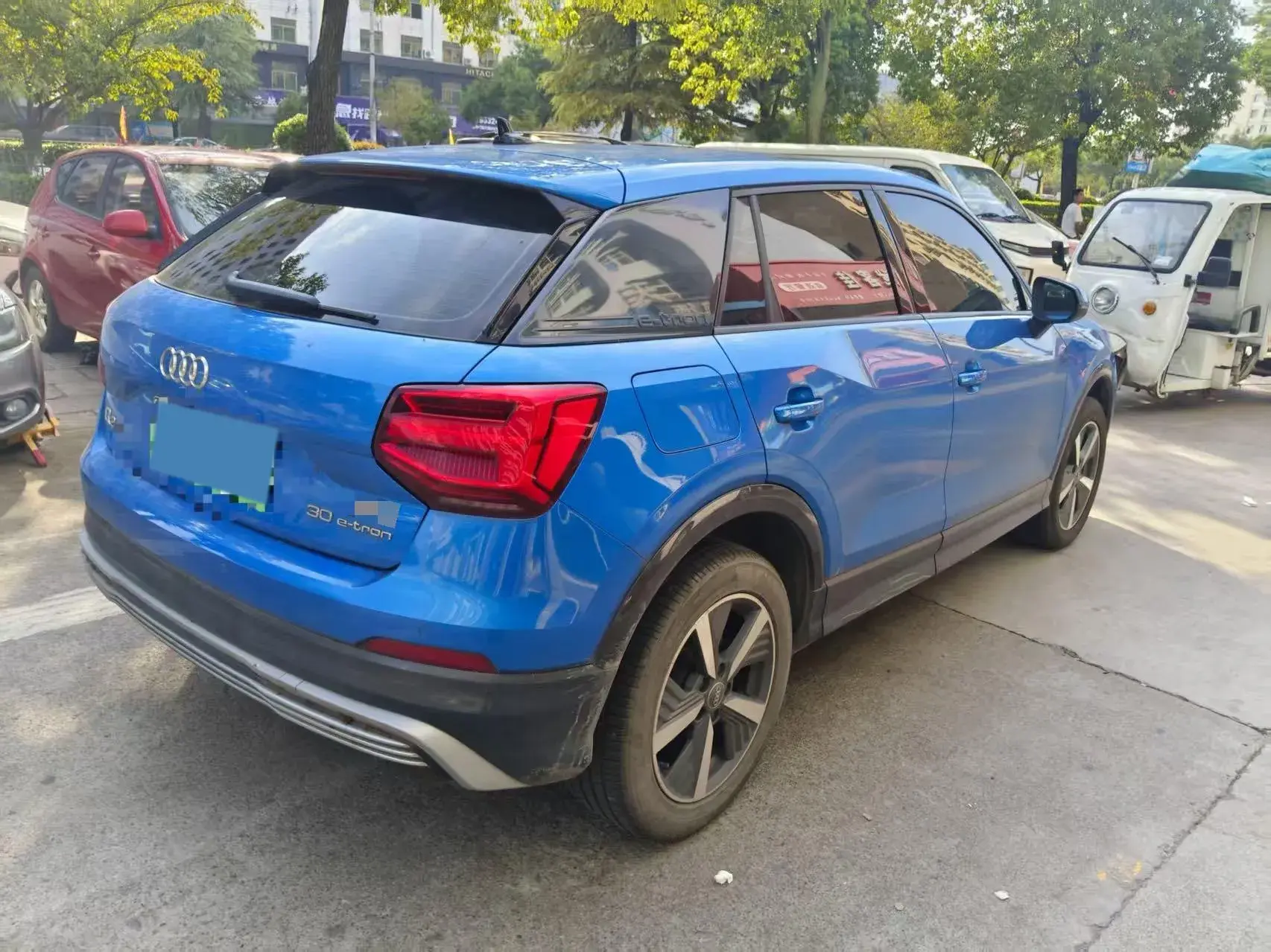 2019 AUDI Q2L thumbnail 4