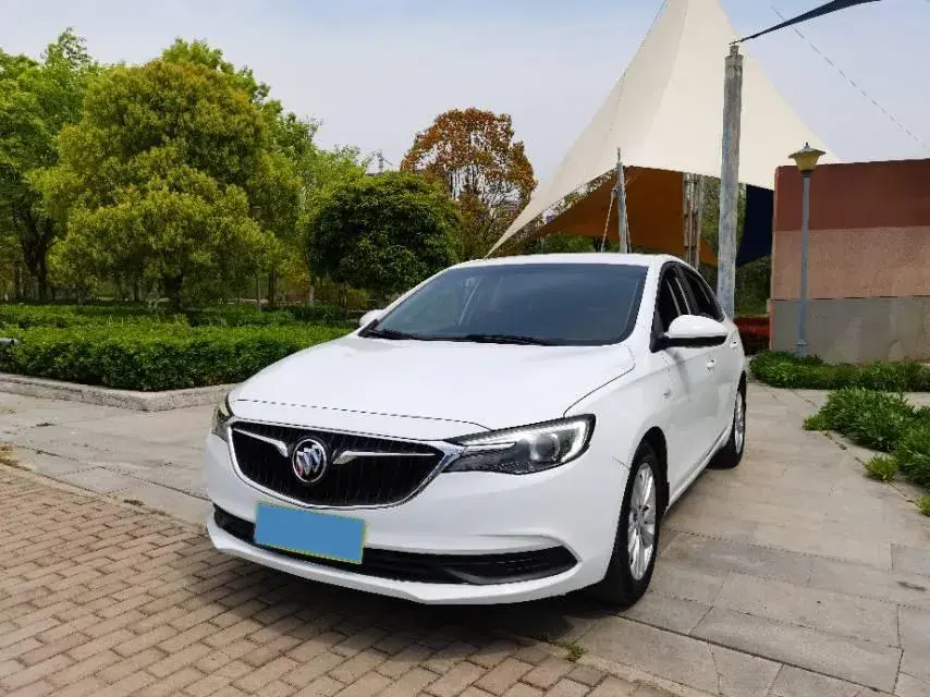 2020 BUICK VERANO view 1