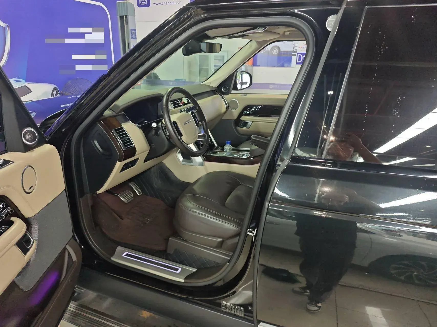 2021 LAND ROVER thumbnail 4