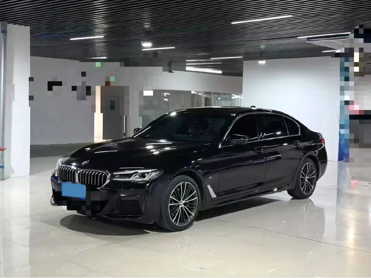 2022 BMW 5 Series 2.0T 252HP L4 8AT