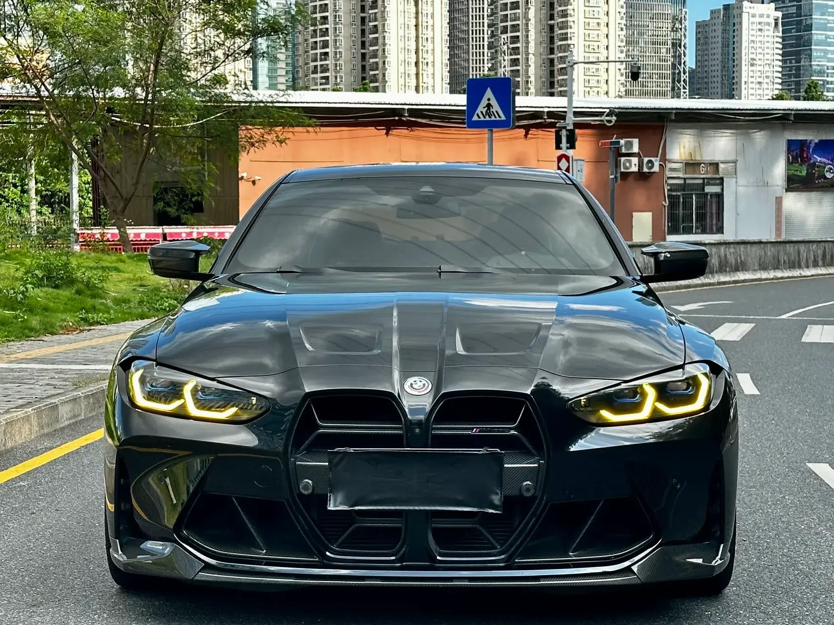 2021 BMW M4 thumbnail 2