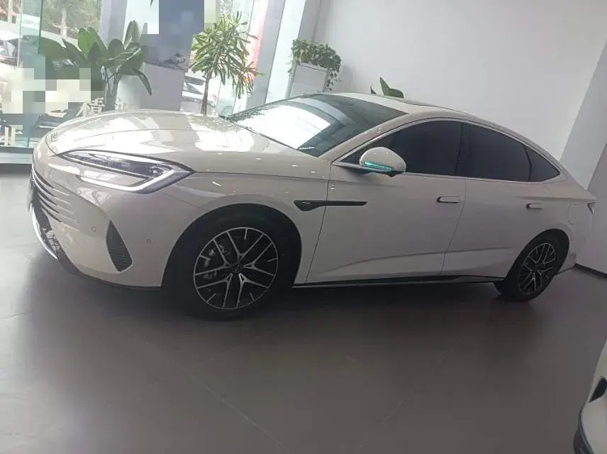 2025 BYD SEAL07 thumbnail 2