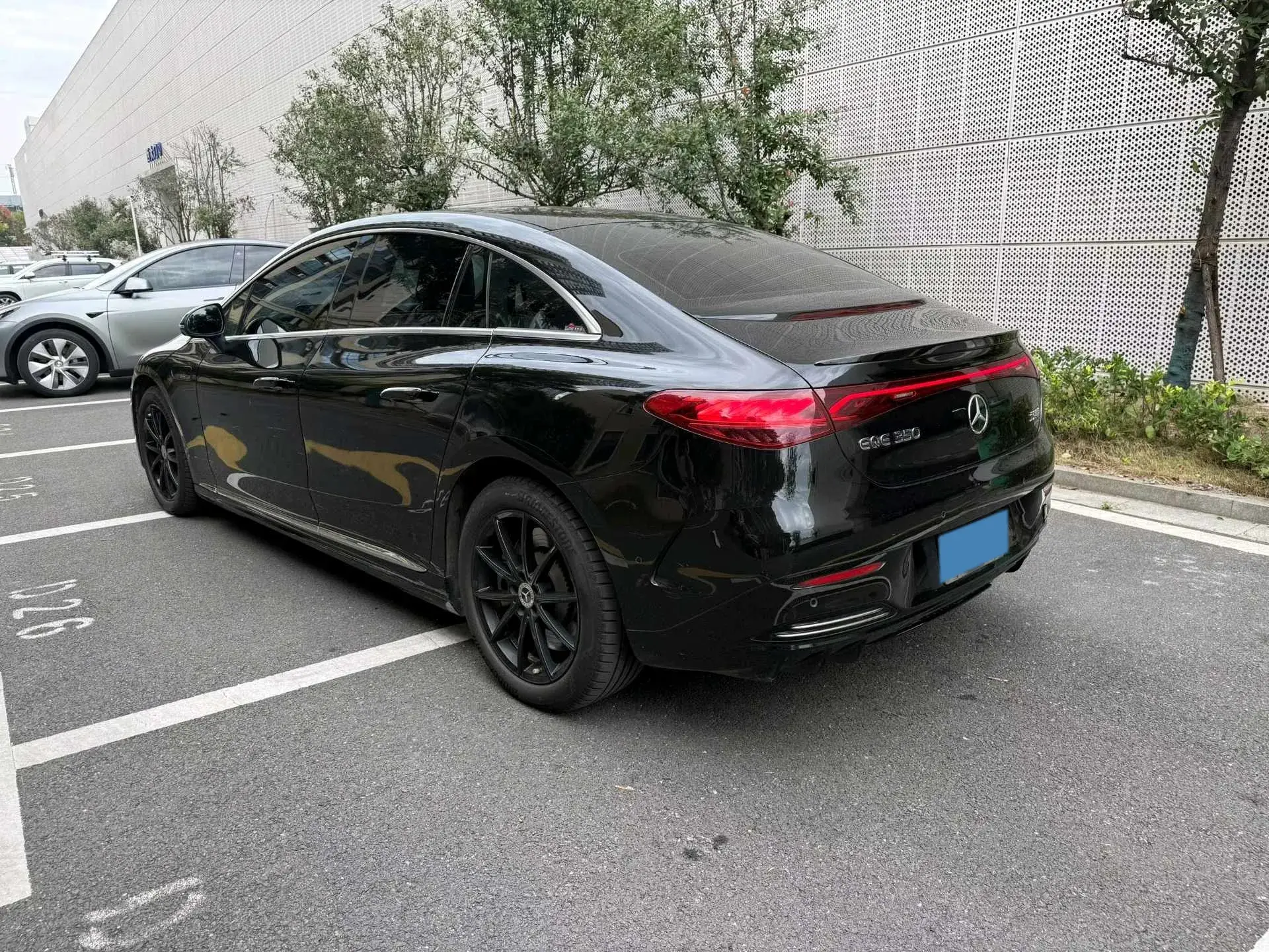 2022 MERCEDES-BENZ EQE thumbnail 4