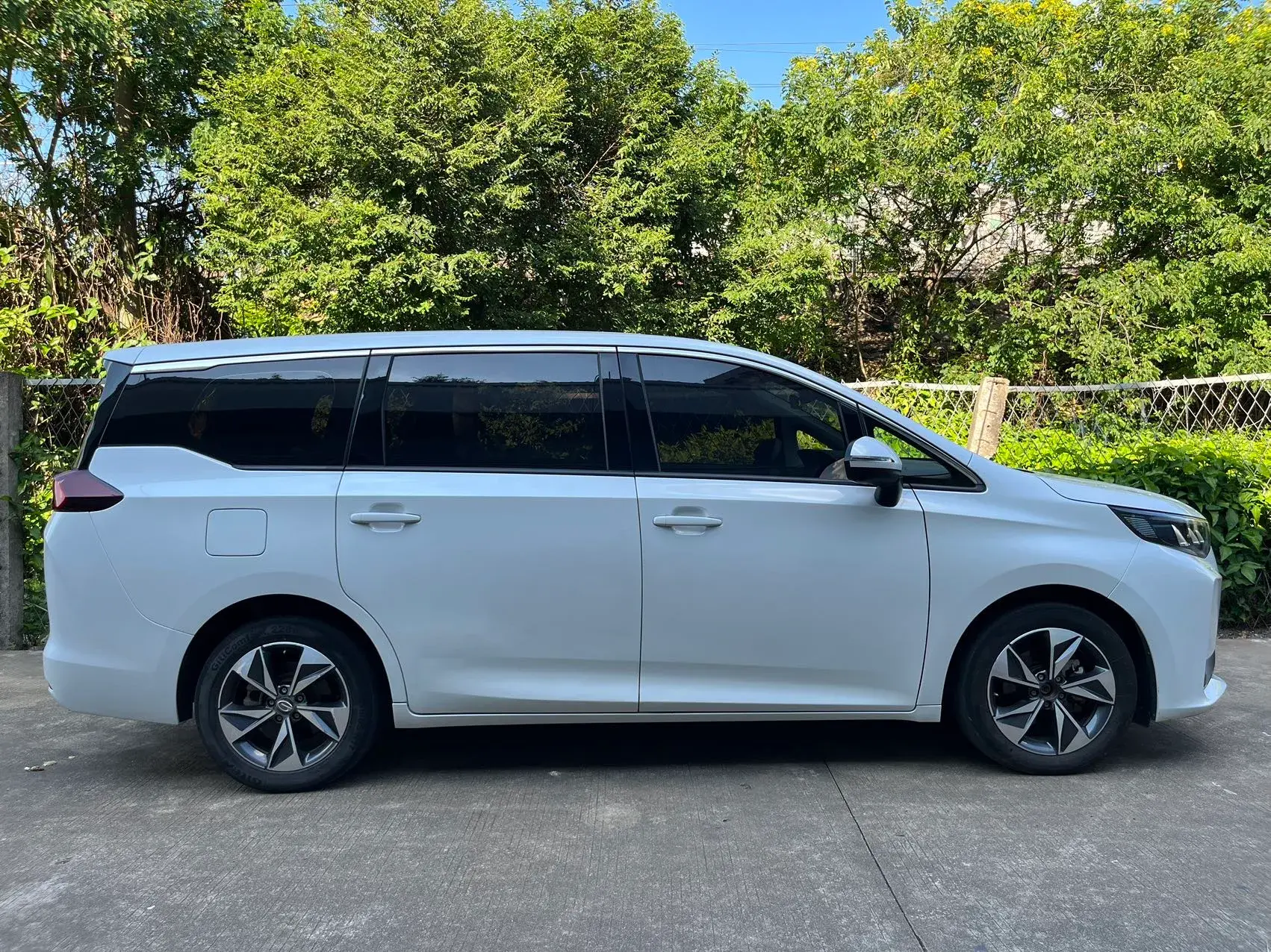 2021 GAC TRUMPCHI thumbnail 4