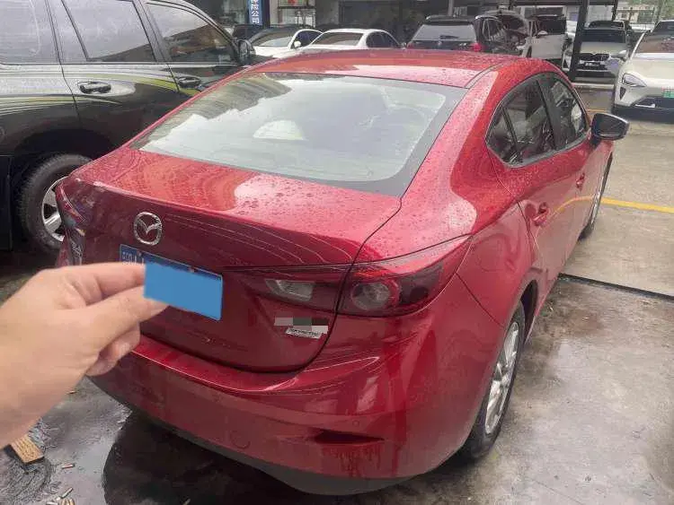 2017 MAZDA 3 thumbnail 2