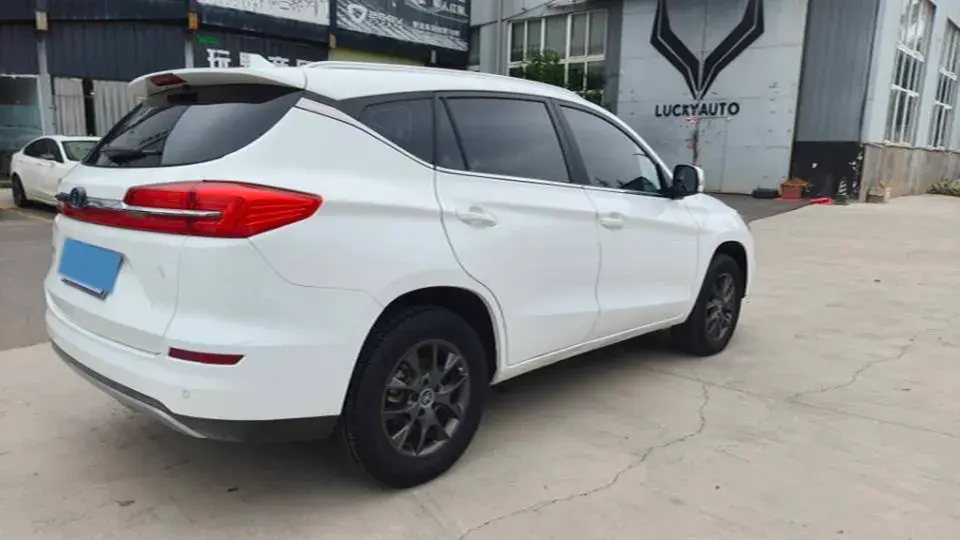 2020 BYD SONG thumbnail 4