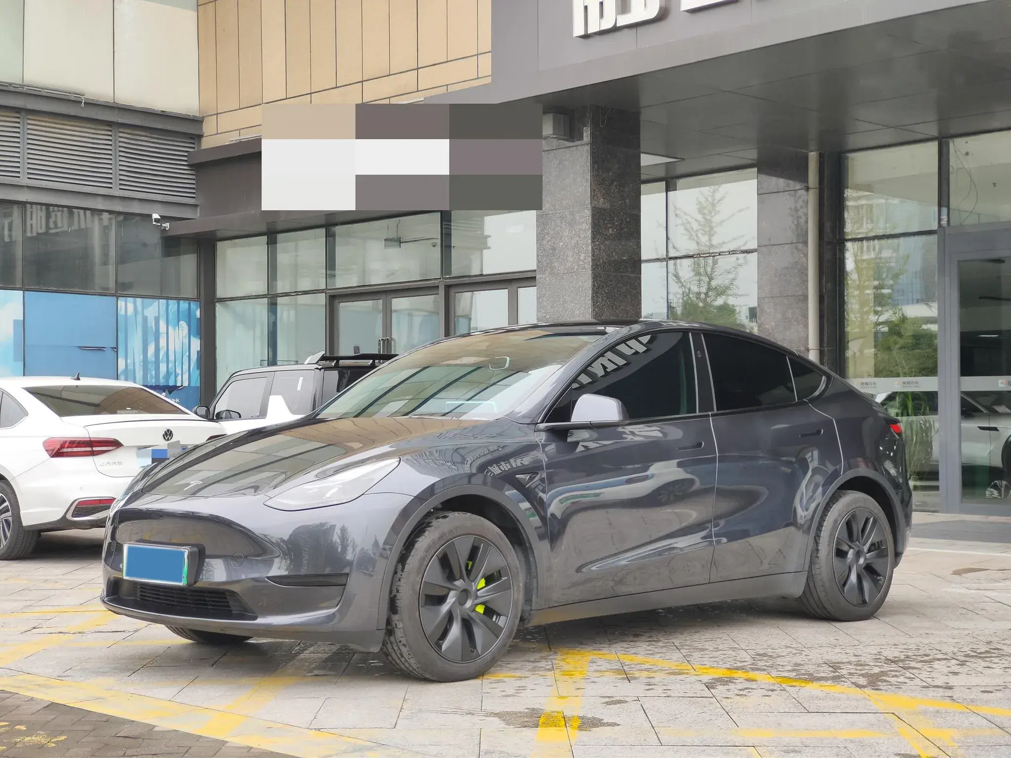 2024 TESLA MODEL view 1