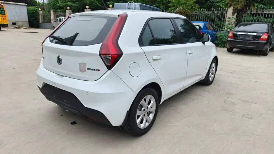 2017 MG 3 thumbnail 4