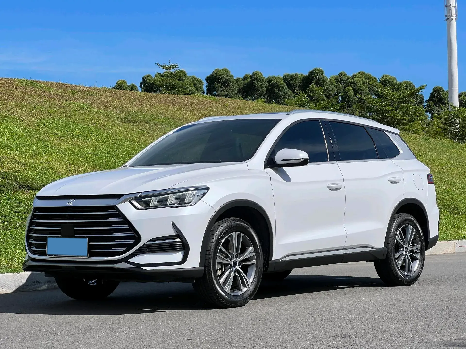 2021 BYD SONG view 1