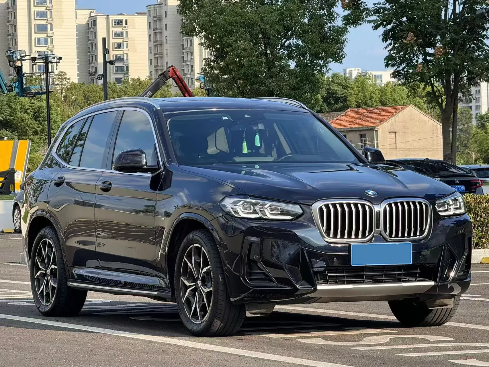 2022 BMW X3 thumbnail 3